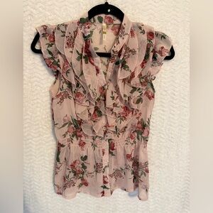 Popsy Floral Ruffle Blouse - Pink and Red. Size small.  So beautiful 🤩 this top🔥